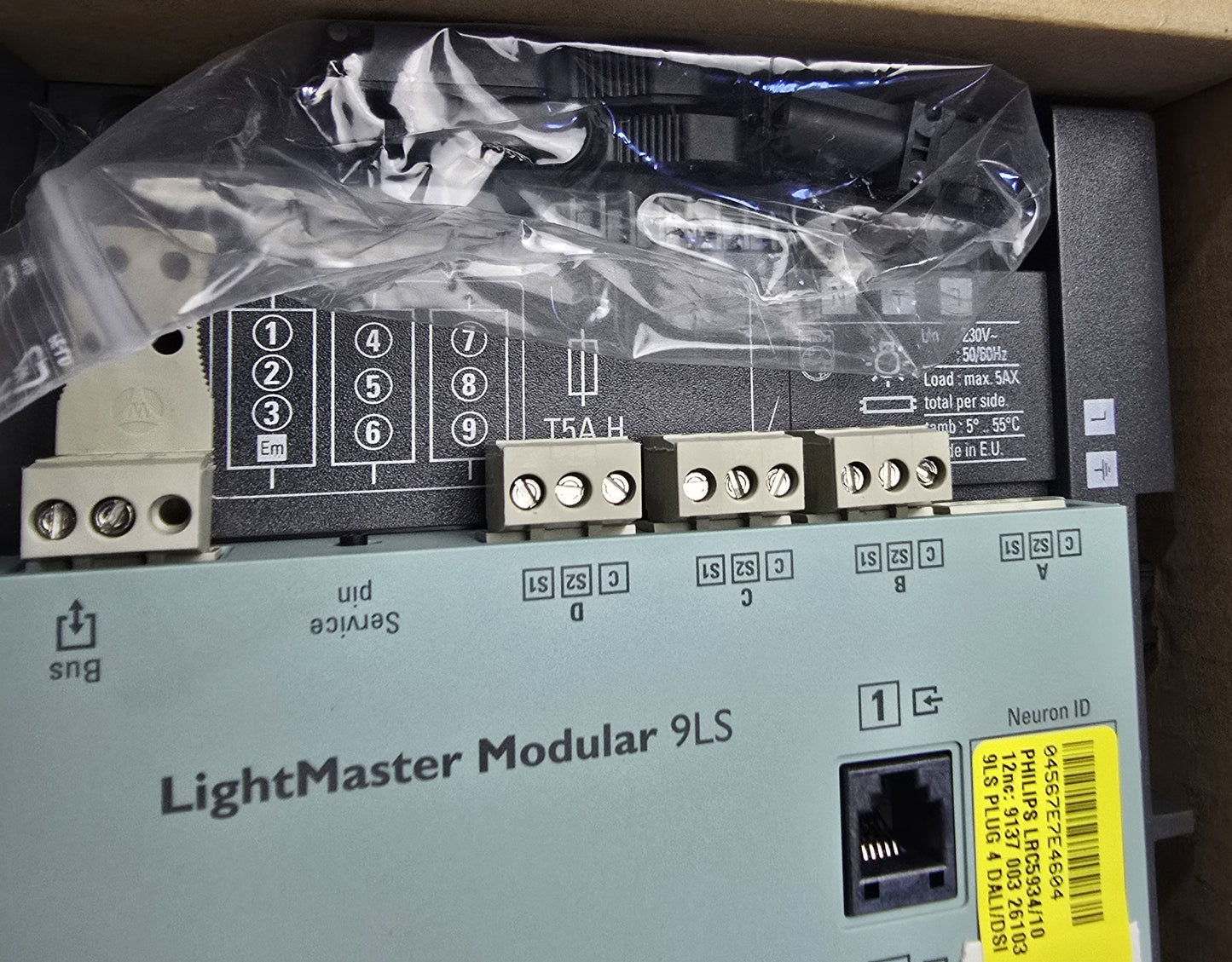 Philips LRC5934/10 LightMaster Modular 9LS Plug 4 Digital DALI Controller (NEW)