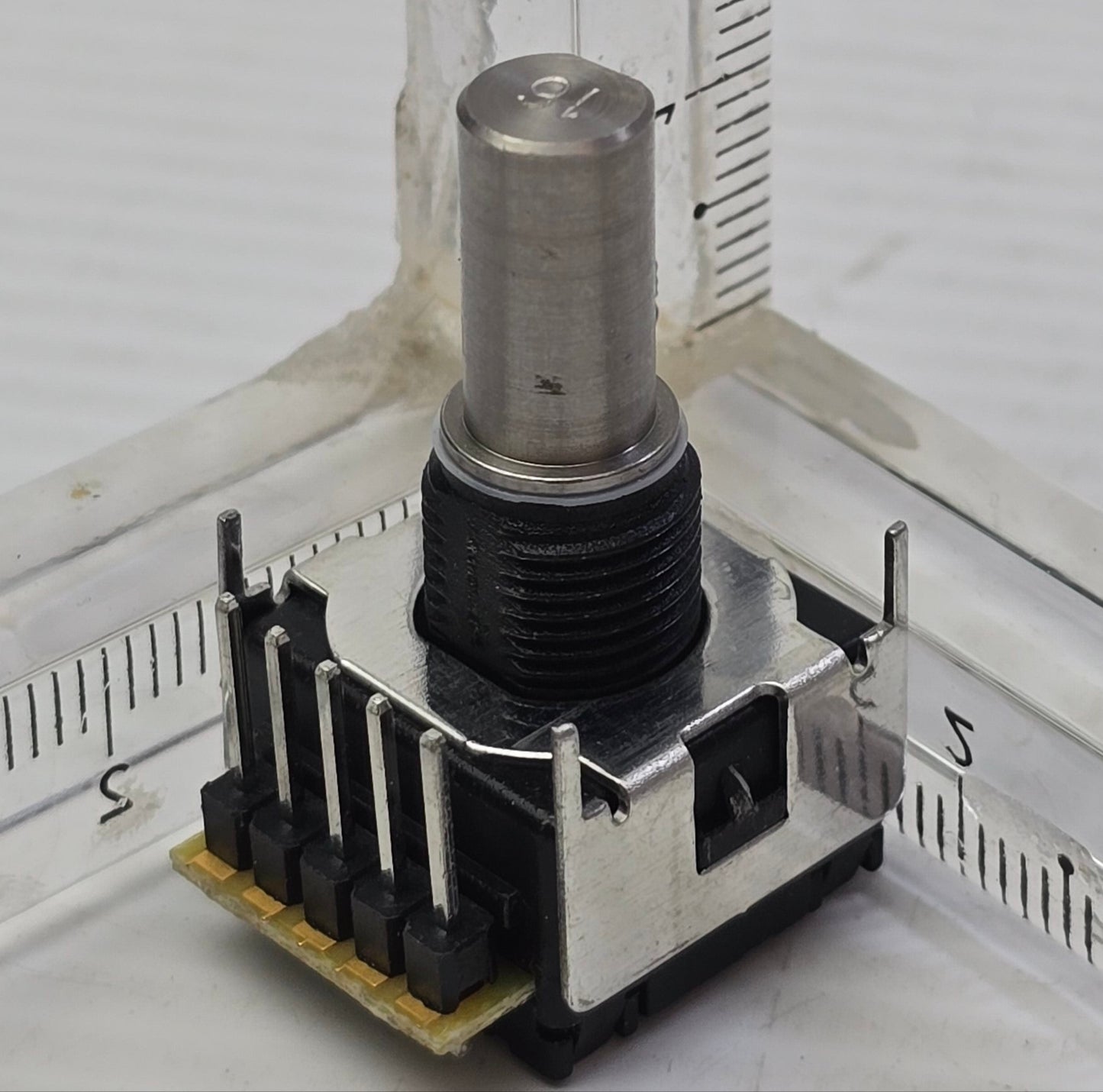 Avago Broadcom HRPG-ASCA#16F Optical Encoder RPG SMT 120CPR (NEW)