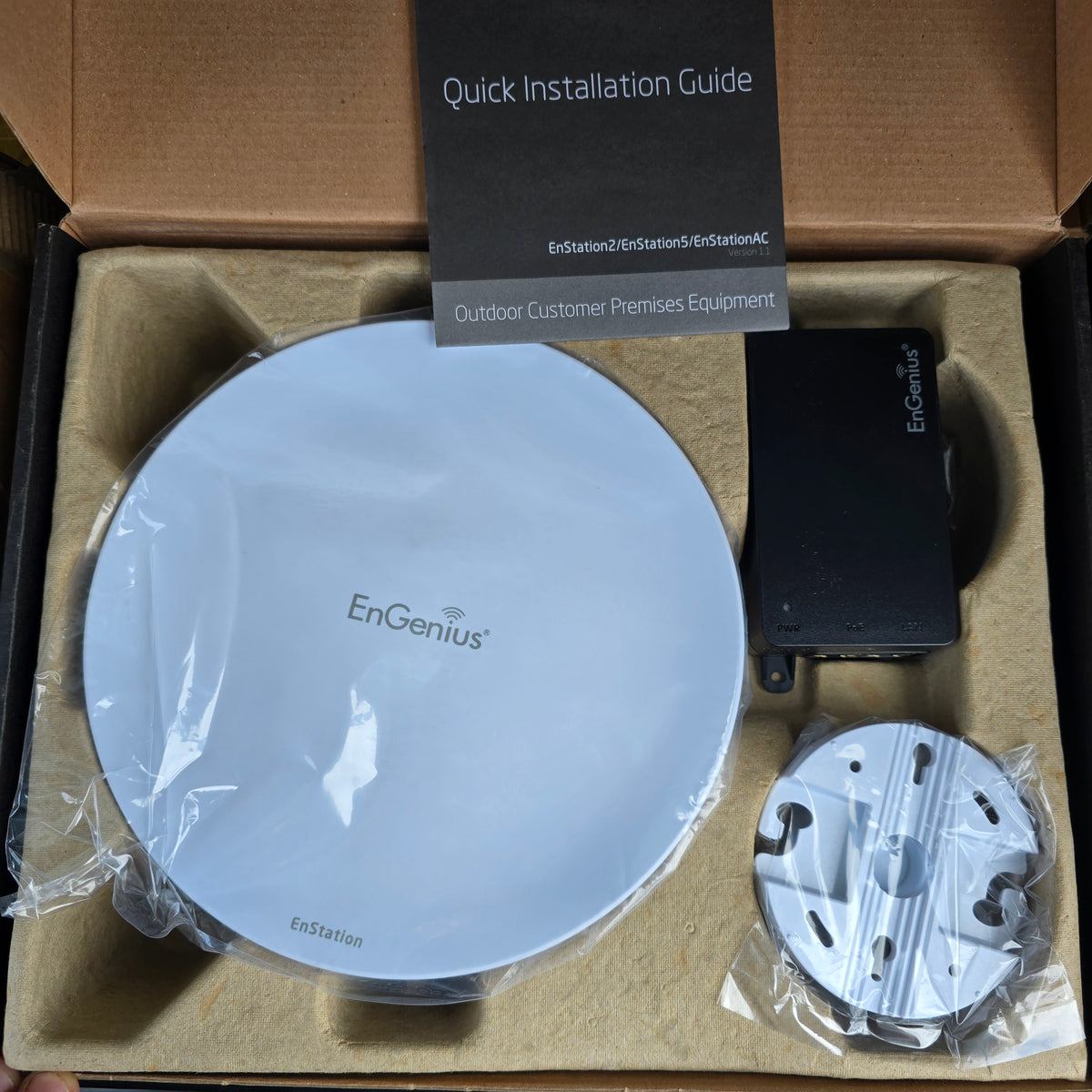 EnGenius EnStationAC Long Range AC866 Outdoor Wireless Bridge 5GHz (New Opened)