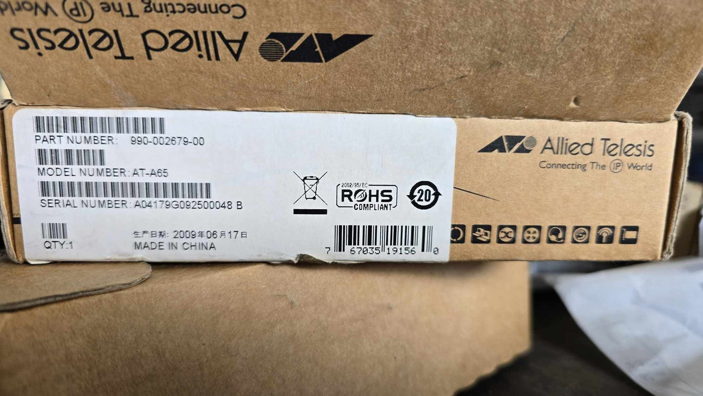 Allied Telesis 990-002679-00 595-000469 REV. A Model AT-A65 (NEW IN BOX)