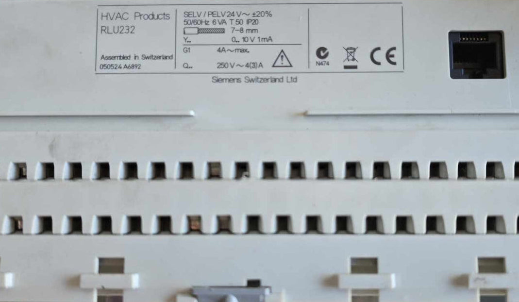 Siemens RLU232 Series Controller 4 Digital Universal 24Vac (PreOwned)
