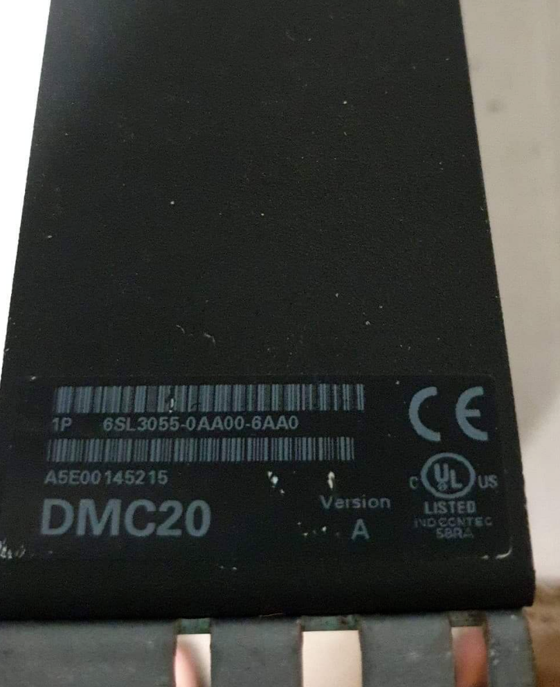 Siemens 6SL3055-0AA00-6AA0 DMC20 SINAMICS DRIVE-CLIQ HUB MODULE CABINET