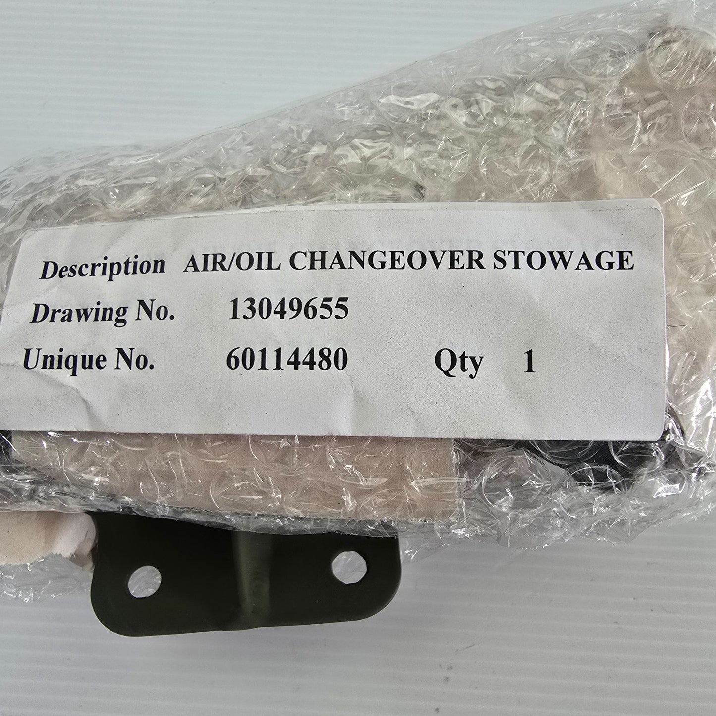 BAE 1025-99-666-3589 Air/Oil Changeover Stowage 19200-13049655 MFR-2W693 (NEW)