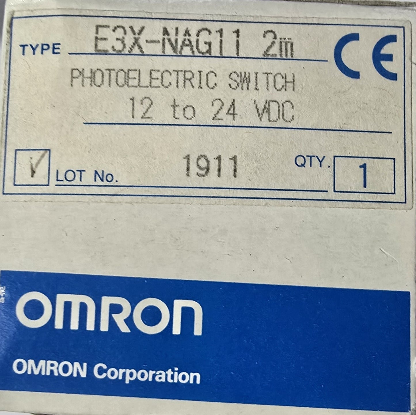 OMRON E3X-NAG11 Amplifier, with pot, mark detection, LED, NPN output, 2m