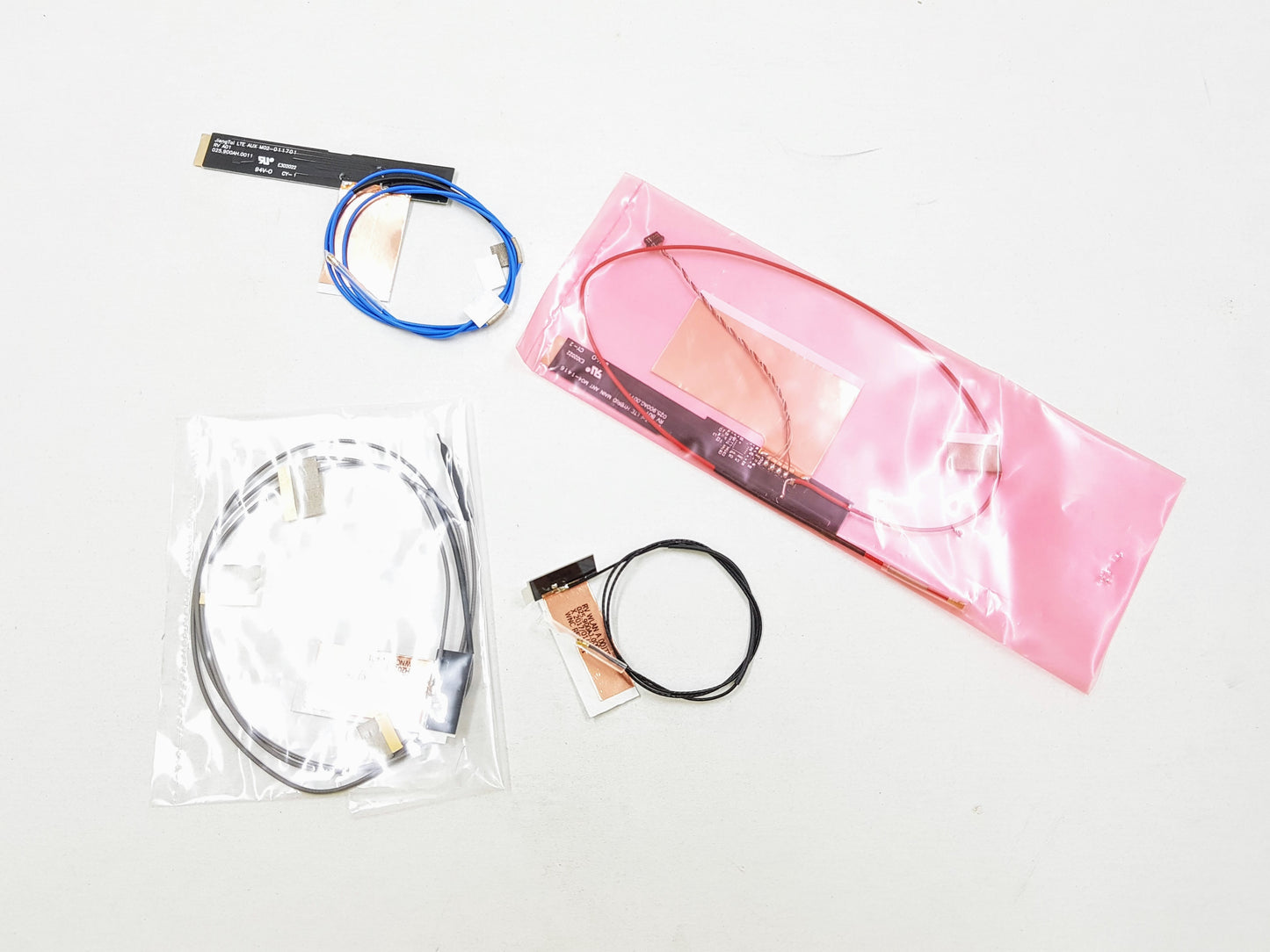 Lenovo 01AW958 Wireless Antenna Pack Internal Yoga Laptop (NEW In Box)