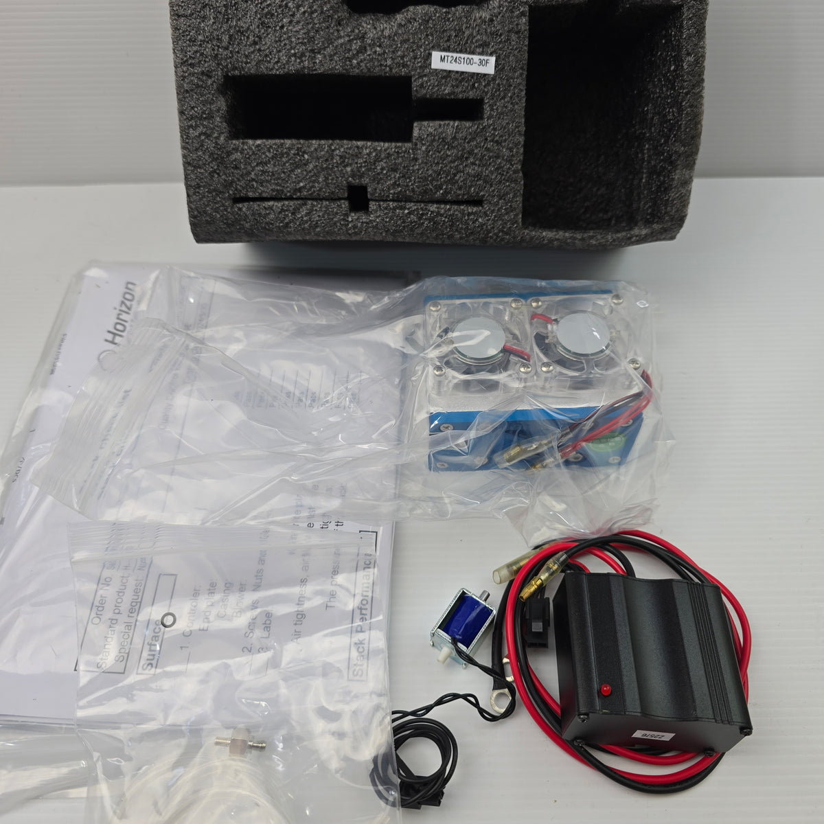 Horizon MT24S100-30E H-30 PEM Fuel Cell 30Watt air fed/air cooled  (NEW In Box)