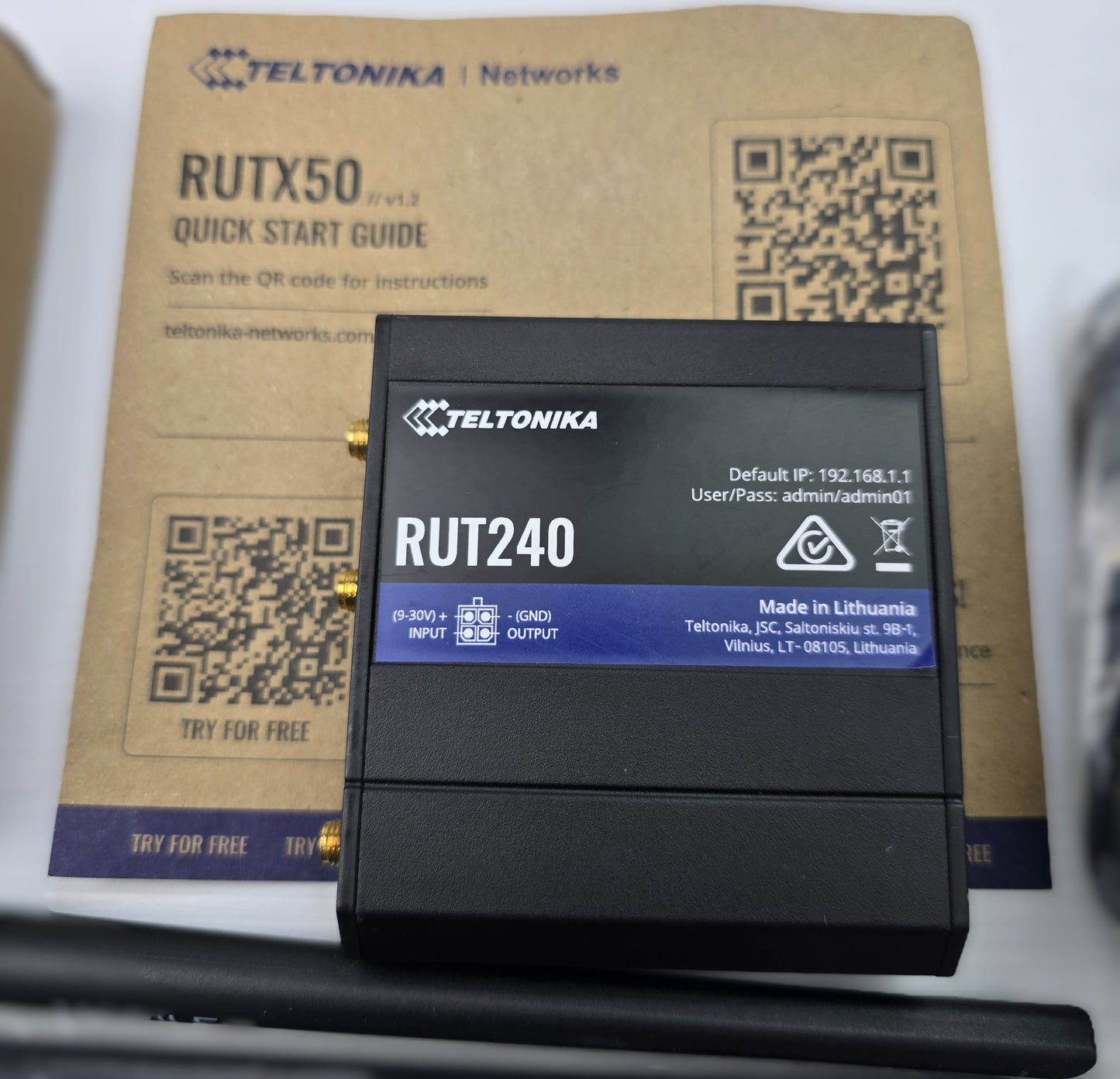 Teltonika RUT240 4G LTE Industrial Wi-Fi Router Kit + Antennas & PSU (Pre-owned)
