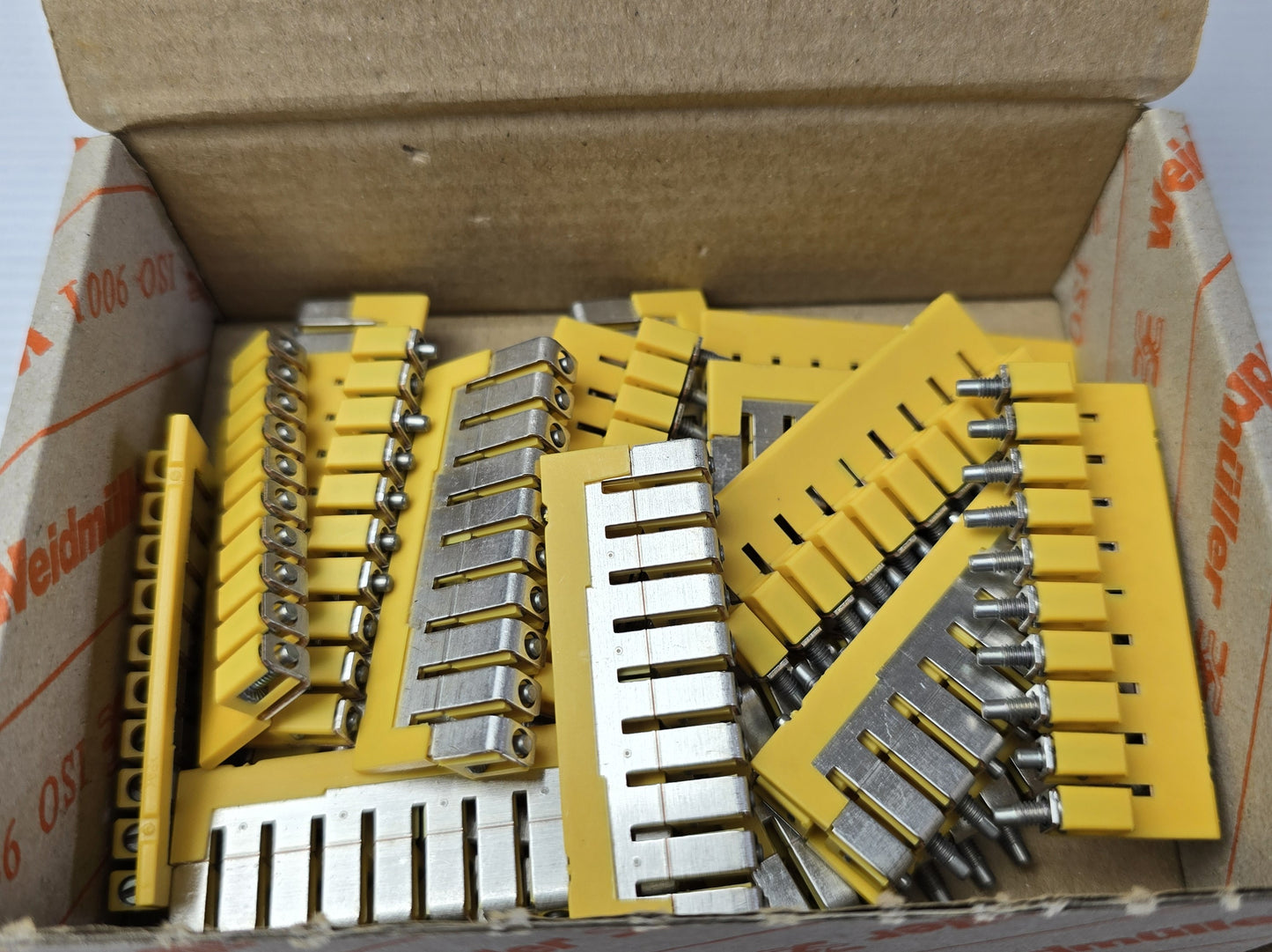 [Box 20] Weidmuller WQV 2.5/10 1054460000 Jumper Bar 10-Pole Cross Connector