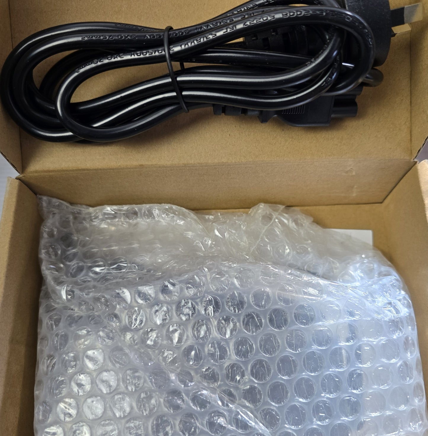 Laptop SG-0502000AS 65W USB-C Type-C USB AU Tablets (NEW In Box)