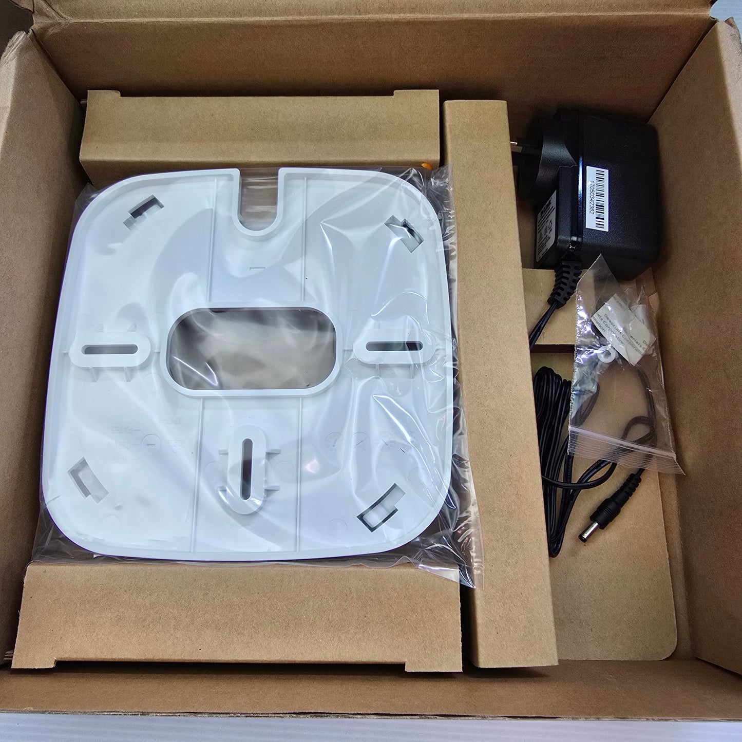 D-Link DBA-1510P PoE Dual Band Wireless AC Access Point (NEW In Box)