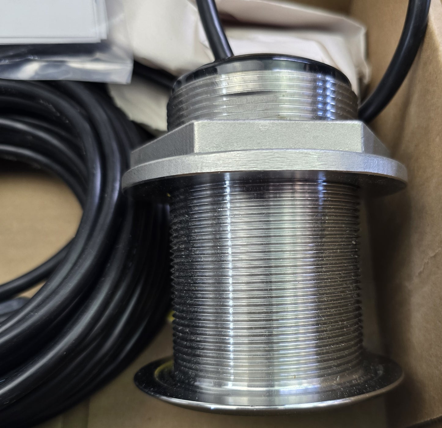 Raymarine A80570 Depth Transducer 20° Tilted 50/200kHz Thru-Hull (NEW In Box)