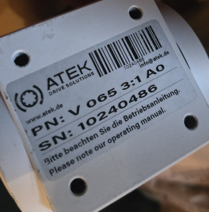 ATEK V065 3:1 Right-Angle Bevel Gearbox Gear Unit 90 Degree (Pre-owned)
