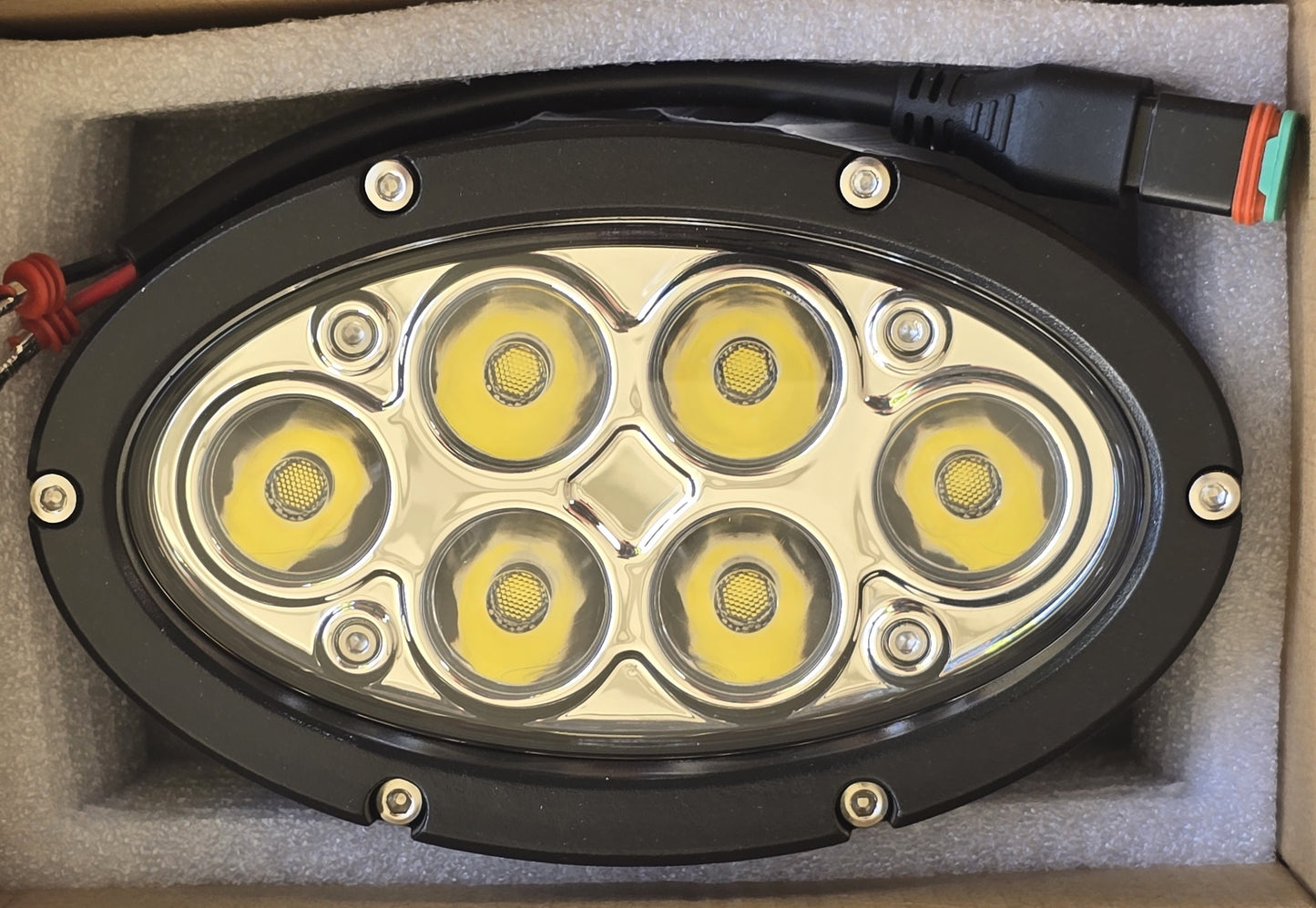 Larsen-Lights LL0710 LED-765 Oval 20° Distance Beam Work Light JD Tractor (NEW)