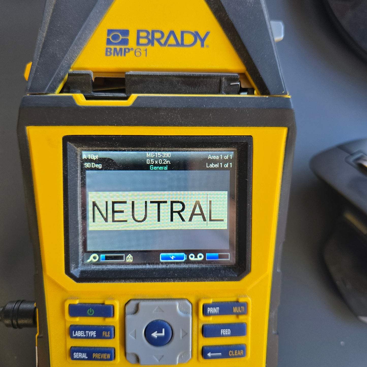 BRADY BMP61 Portable Label Printer Kit Industrial Handheld Labeller (Pre-owned)