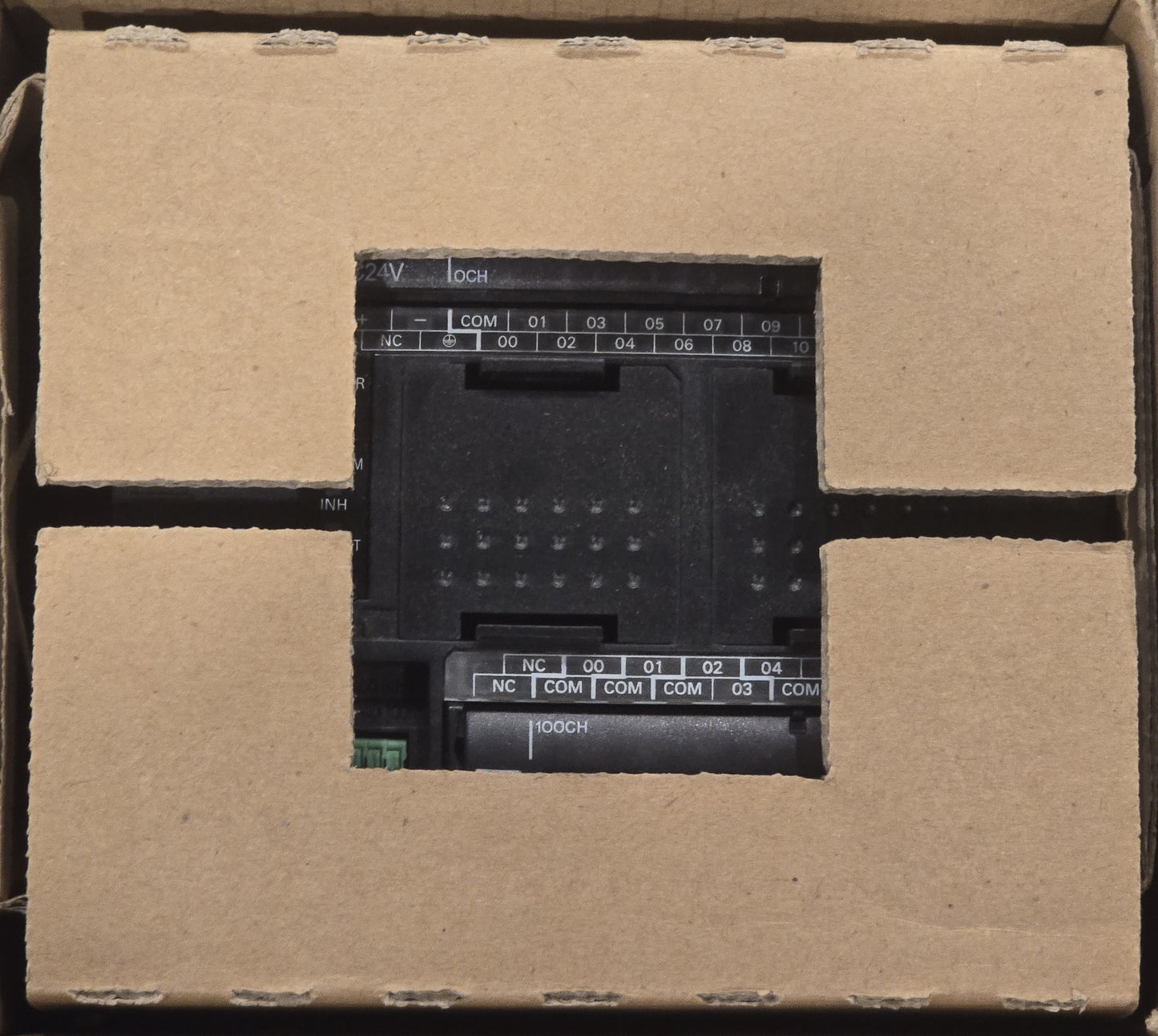 OMRON CP1L-EM30DR-D SYSMAC PLC Programmable Controller (New Opened)