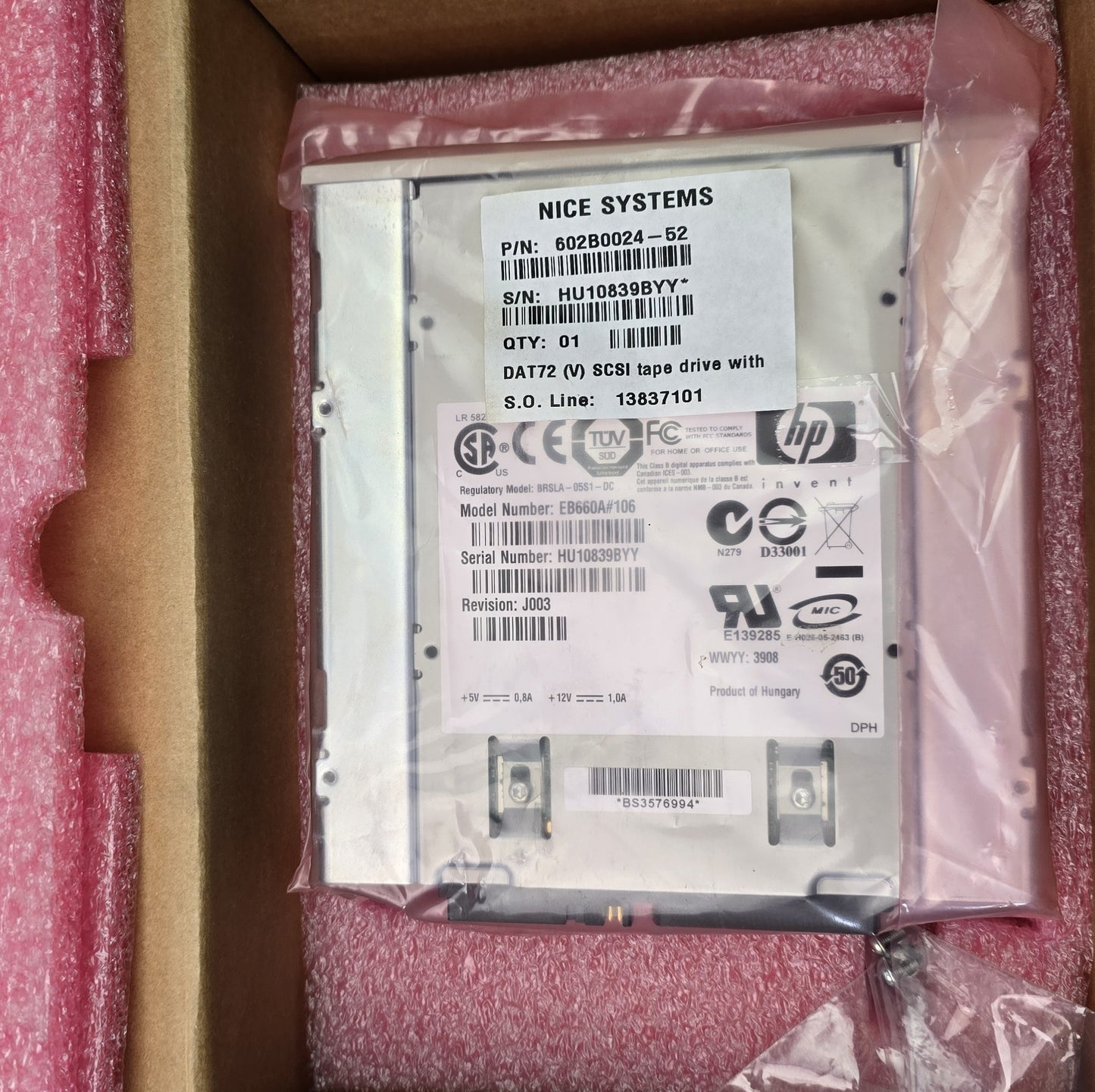 HP EB660A#106 DAT72 36/72GB DDS5 SCSI Internal Tape Drive Kit (New Opened)