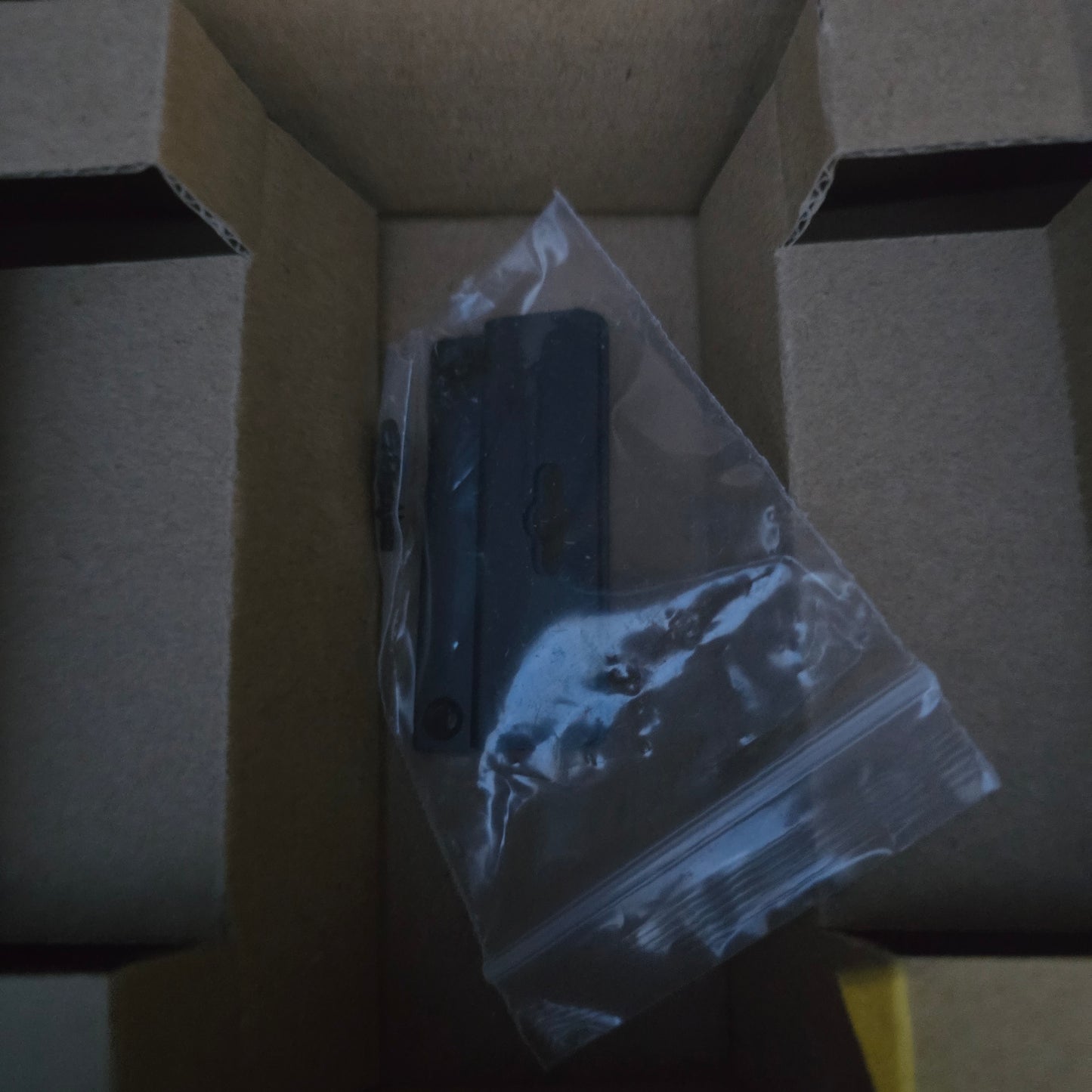 BLUSTREAM HEX70SL-TX Slimline HDBaseT Transmitter 70m 4K HDMI PoC (NEW In Box)