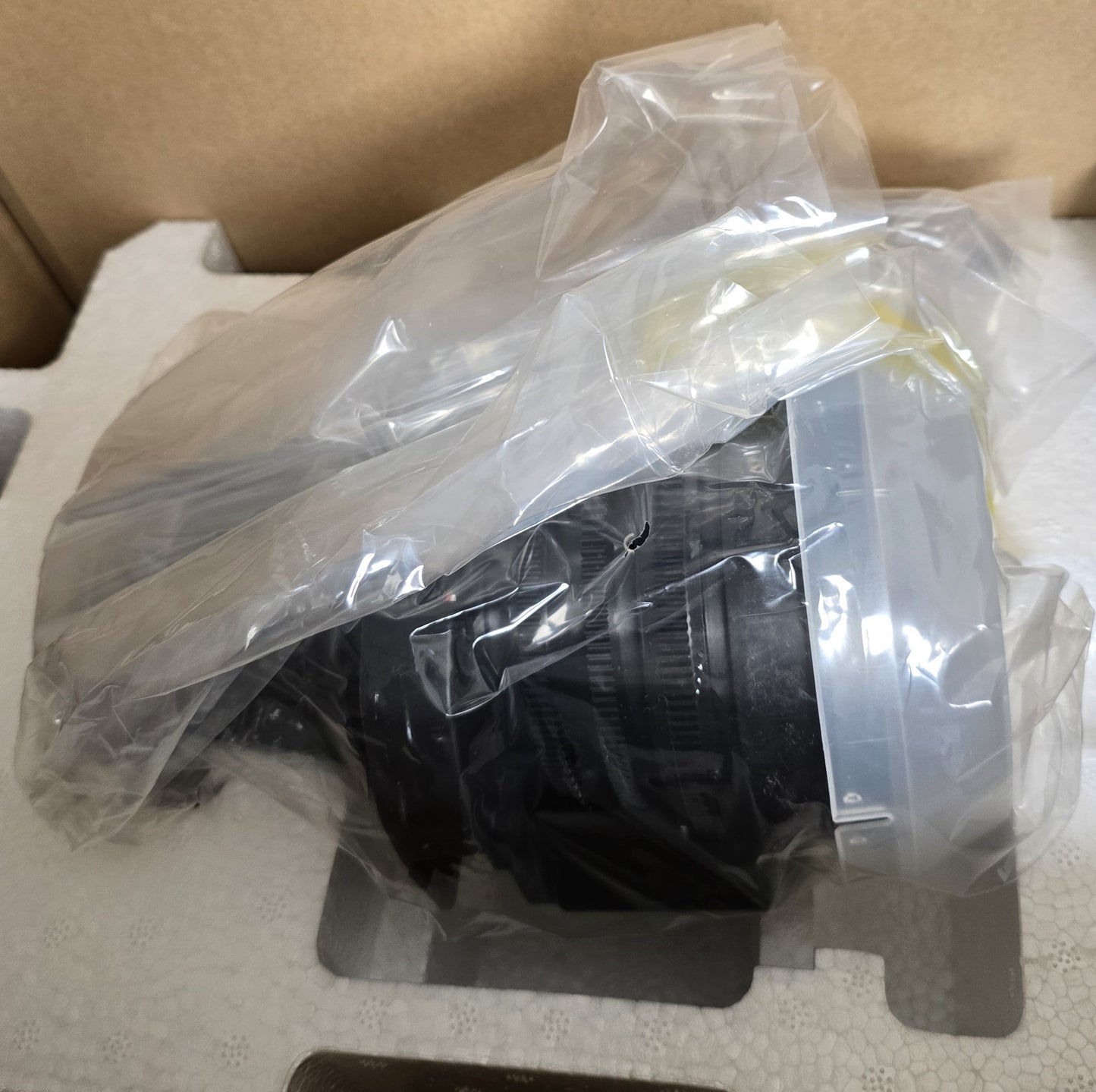 Epson ELPLW05 V12H004W05 Wide Throw Zoom Lens for EB-PU EB-PQ (NEW In Box)