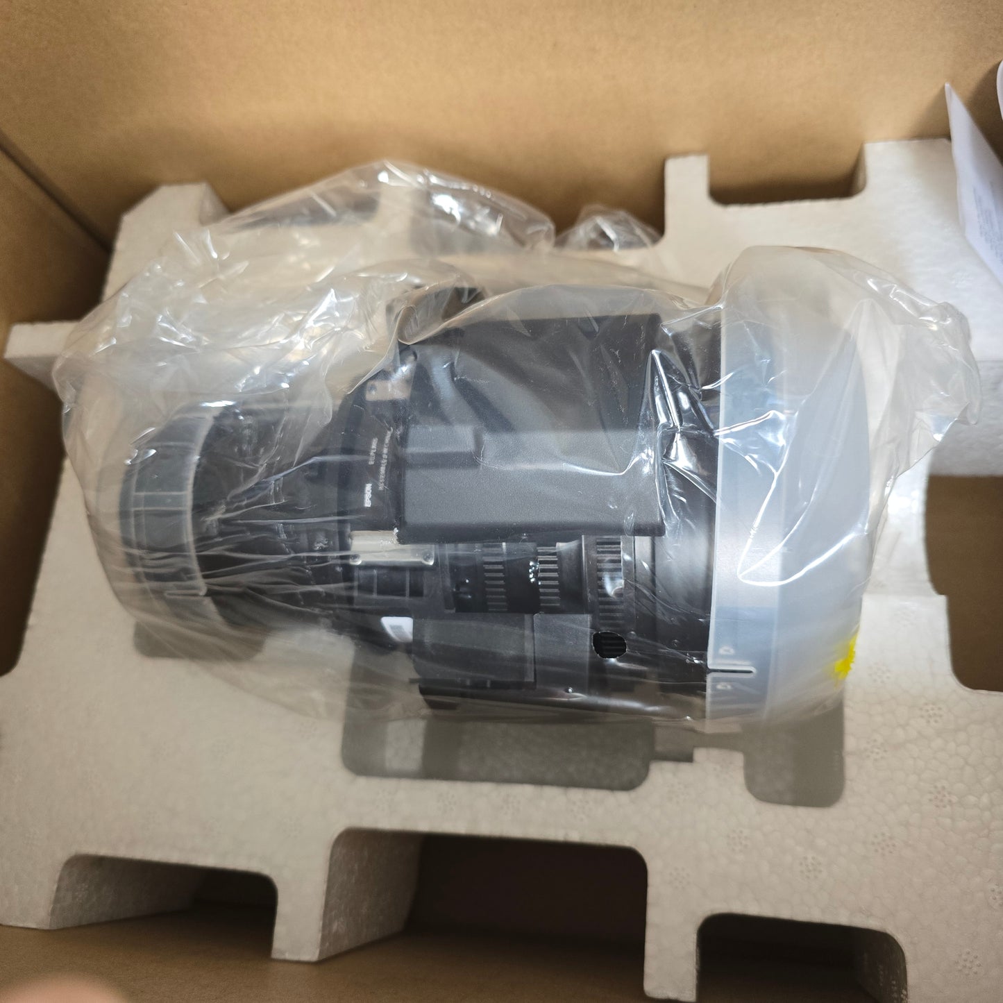 Epson ELPLW05 V12H004W05 Wide Throw Zoom Lens for EB-PU EB-PQ (NEW In Box)