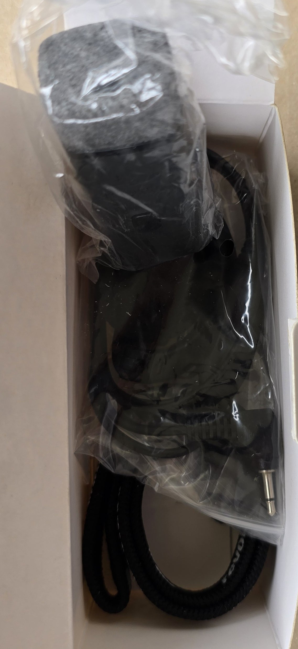 Revolabs 03-HDEXEMICEU-11 Executive HD Wearable Wireless Mic DECT (NEW In Box)
