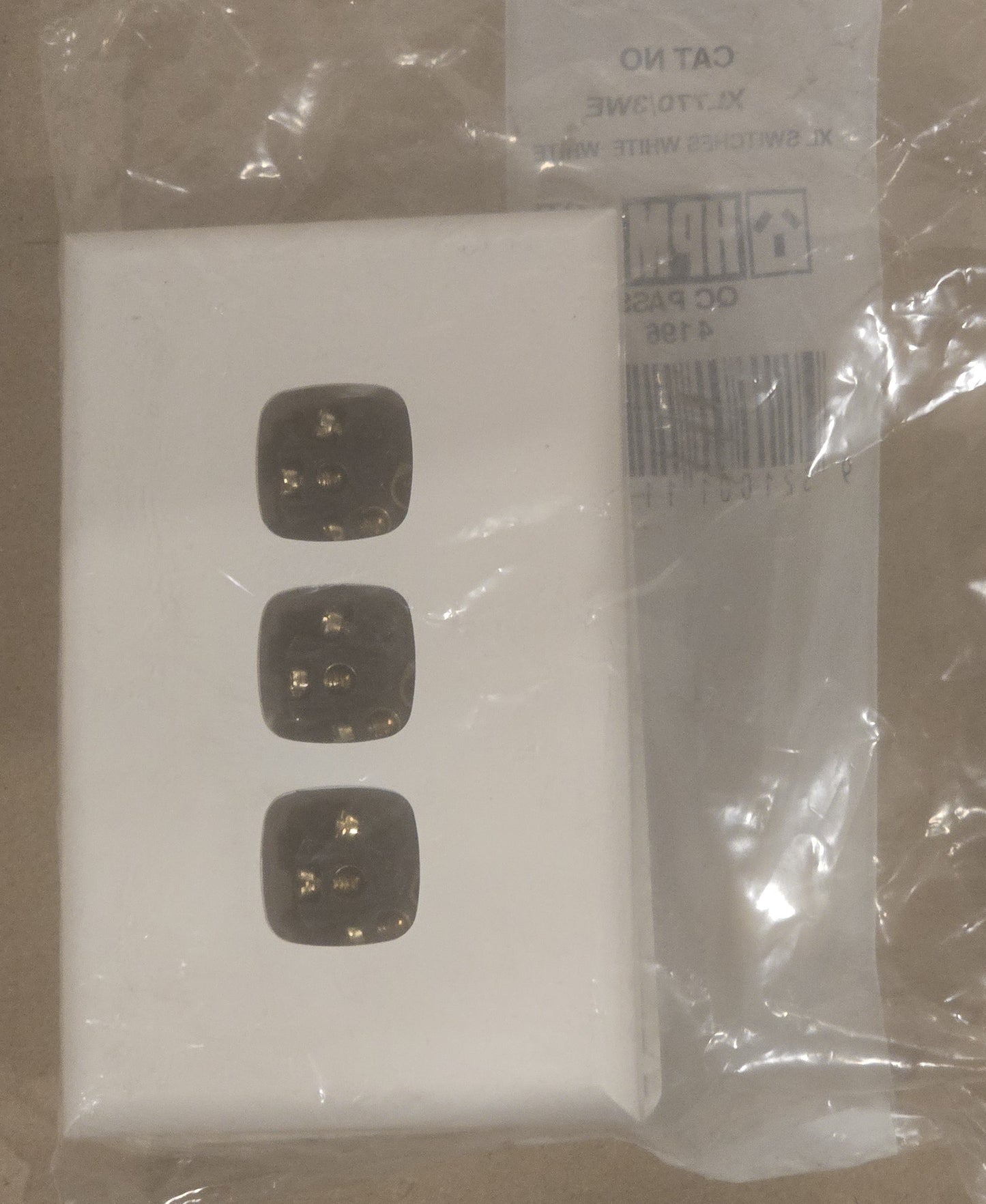 HPM XL770/3WE Excel 3 Gang Vertical Light Switch 10A 240V White (NEW Sealed)