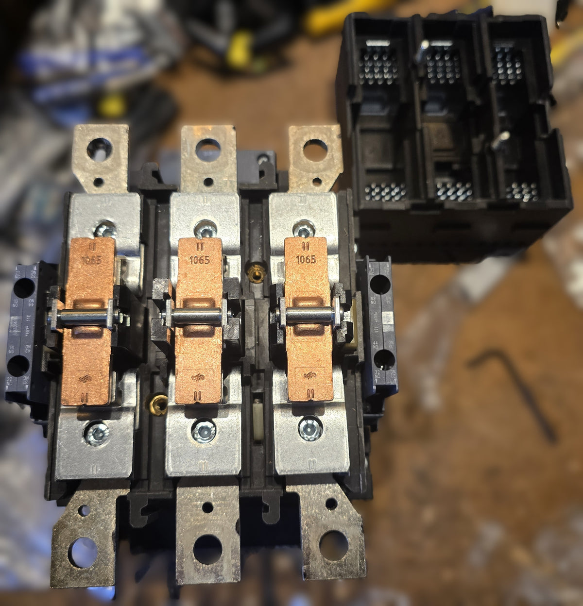 Siemens 3RT1065-6AB36 Sirius 3Pole Motor Contactor & 3RH1921-1DA11 (USED)