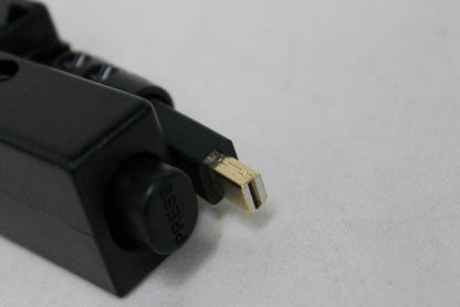 Extron Electronics Retractor Series/2 MDP-DP 70-1065-18 Display Port