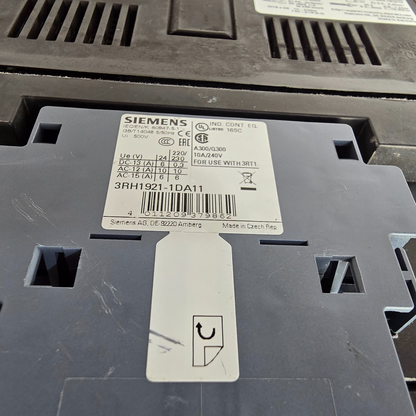 Siemens 3RT1065-6AB36 Sirius 3Pole Motor Contactor & 3RH1921-1DA11 (USED)