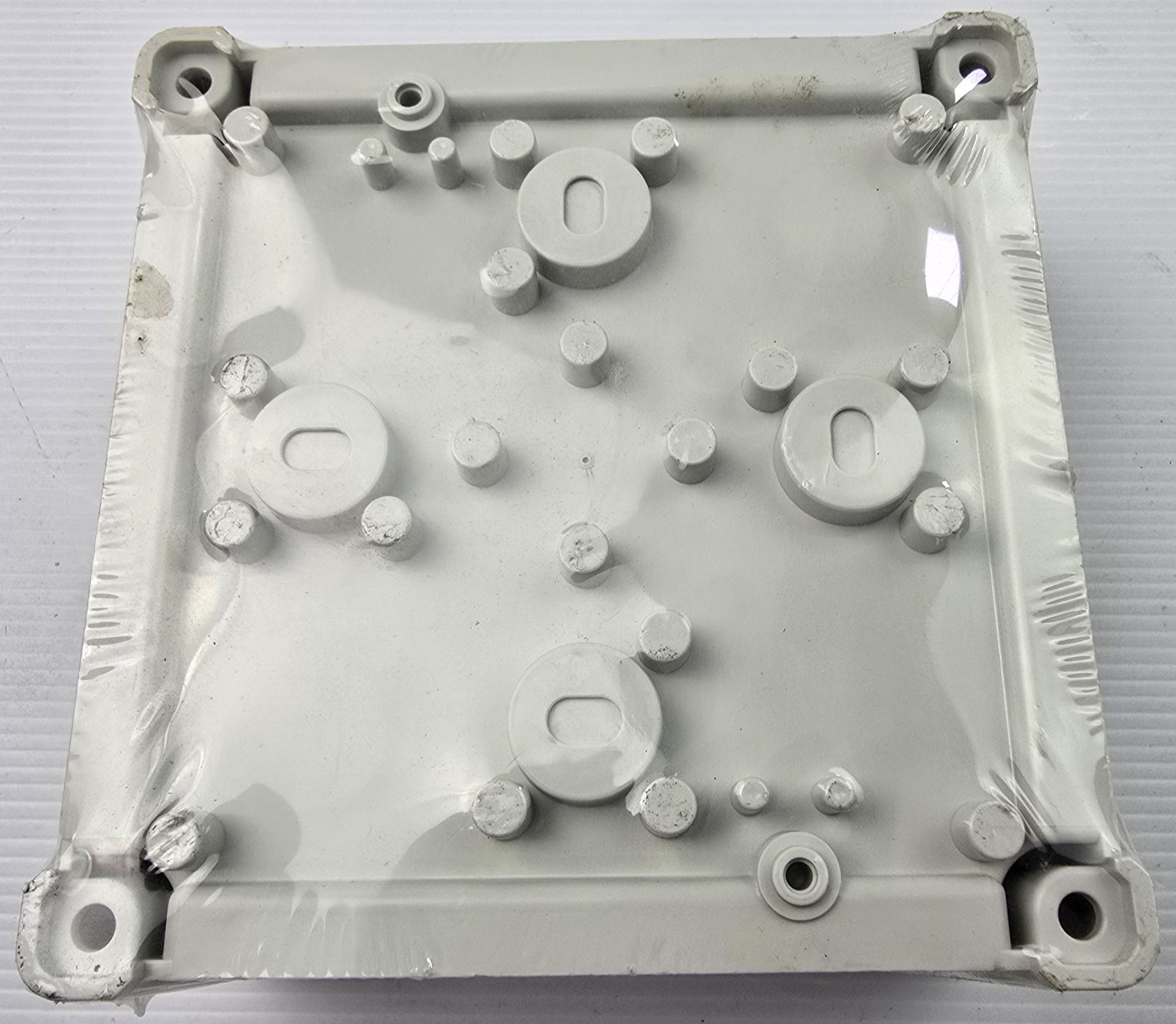 NHP NLP131308 NLINE Terminal Box Plastic IP65 130x130xD75mm Grey (NEW)