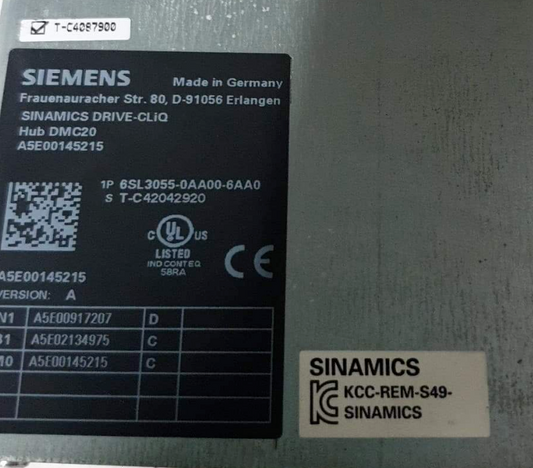 Siemens 6SL3055-0AA00-6AA0 DMC20 SINAMICS DRIVE-CLIQ HUB MODULE CABINET