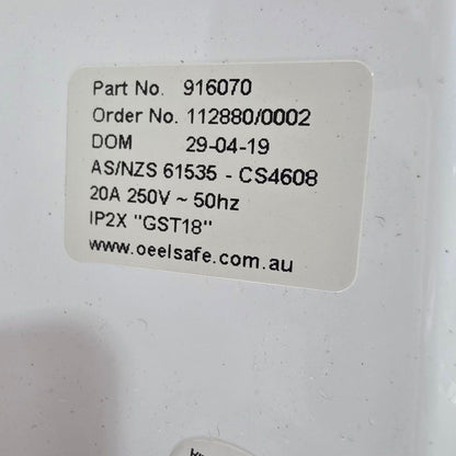 OEELSAFE 916070 Desk Power Outlet Recessed 2 AU USB 20A 250v IP2X (PreOwned)