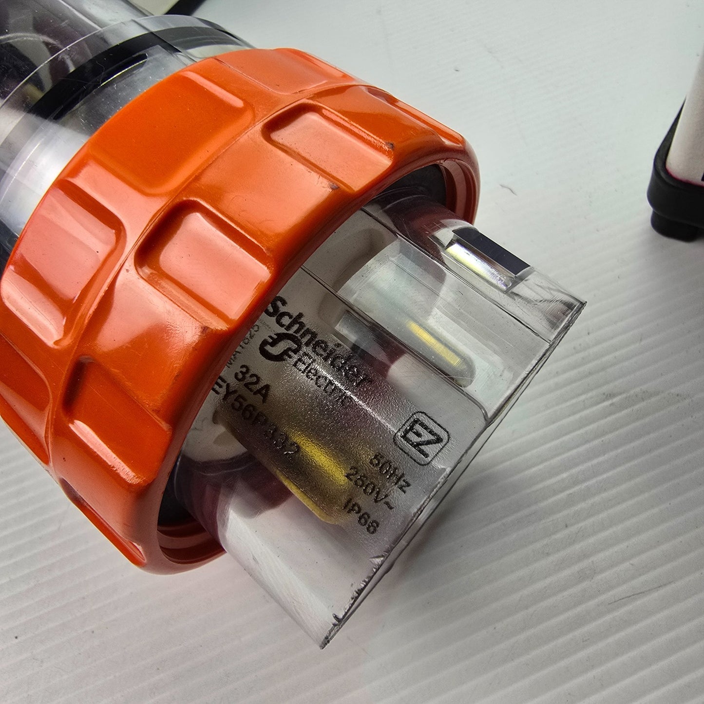 Industrial PV112-0631-0N0-01 Rack Mount 6 Way Power Rail AU & 32A Clipsal Plug