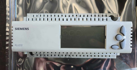 Siemens RLU232 Series Controller for Use with 4, Digital, Universal, 2, 24 V ac