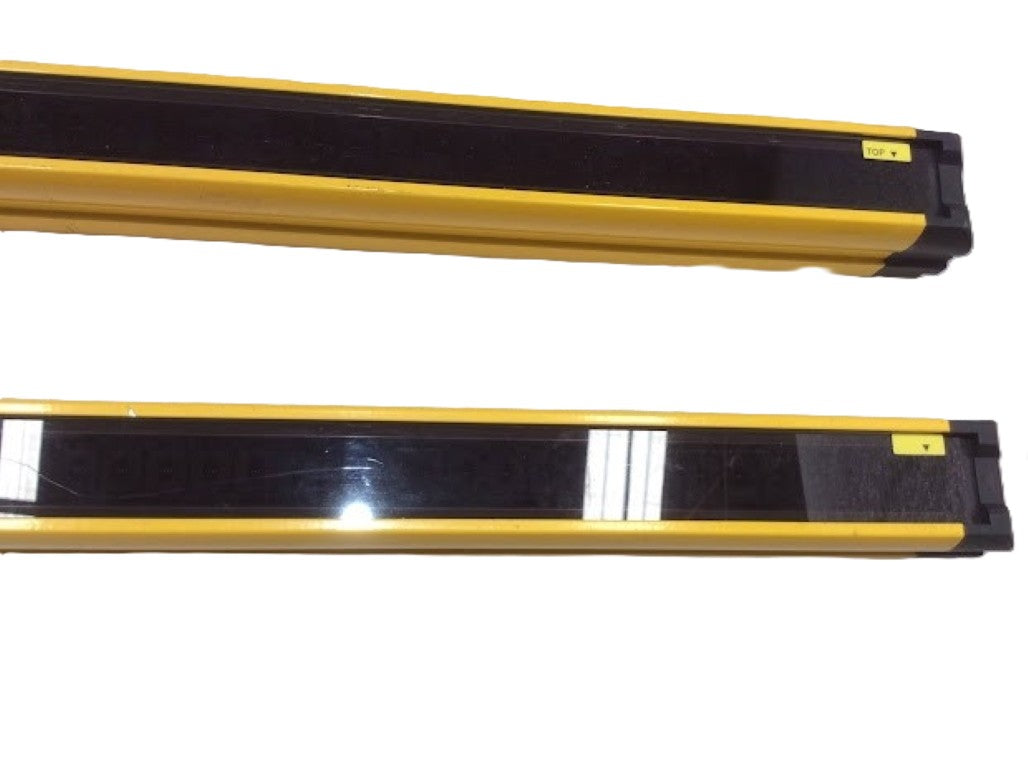Omron F3SG-4RA0800-14 Safety Light Curtain 800mm 14mm Type 4 Pair (Pre-Owned)