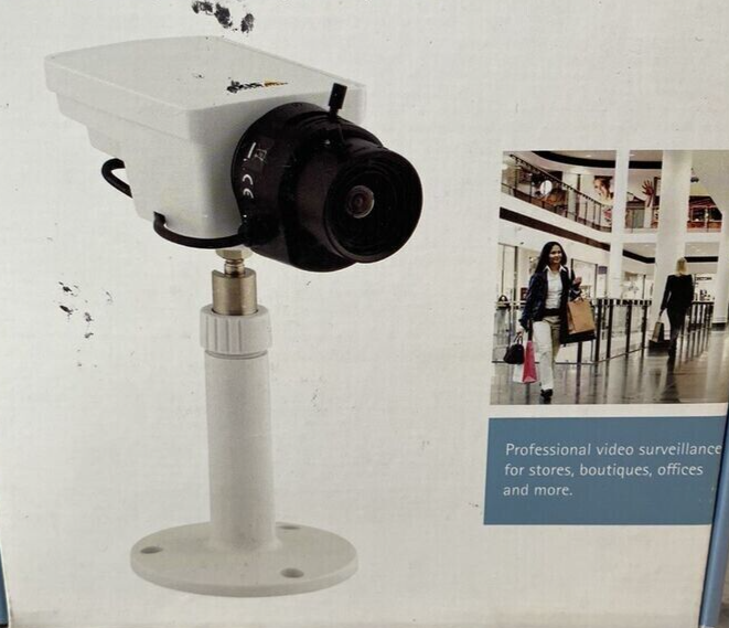AXIS M1144-L Network Camera Surveillance HDTV 720p/1MP Day/Night (NEW)